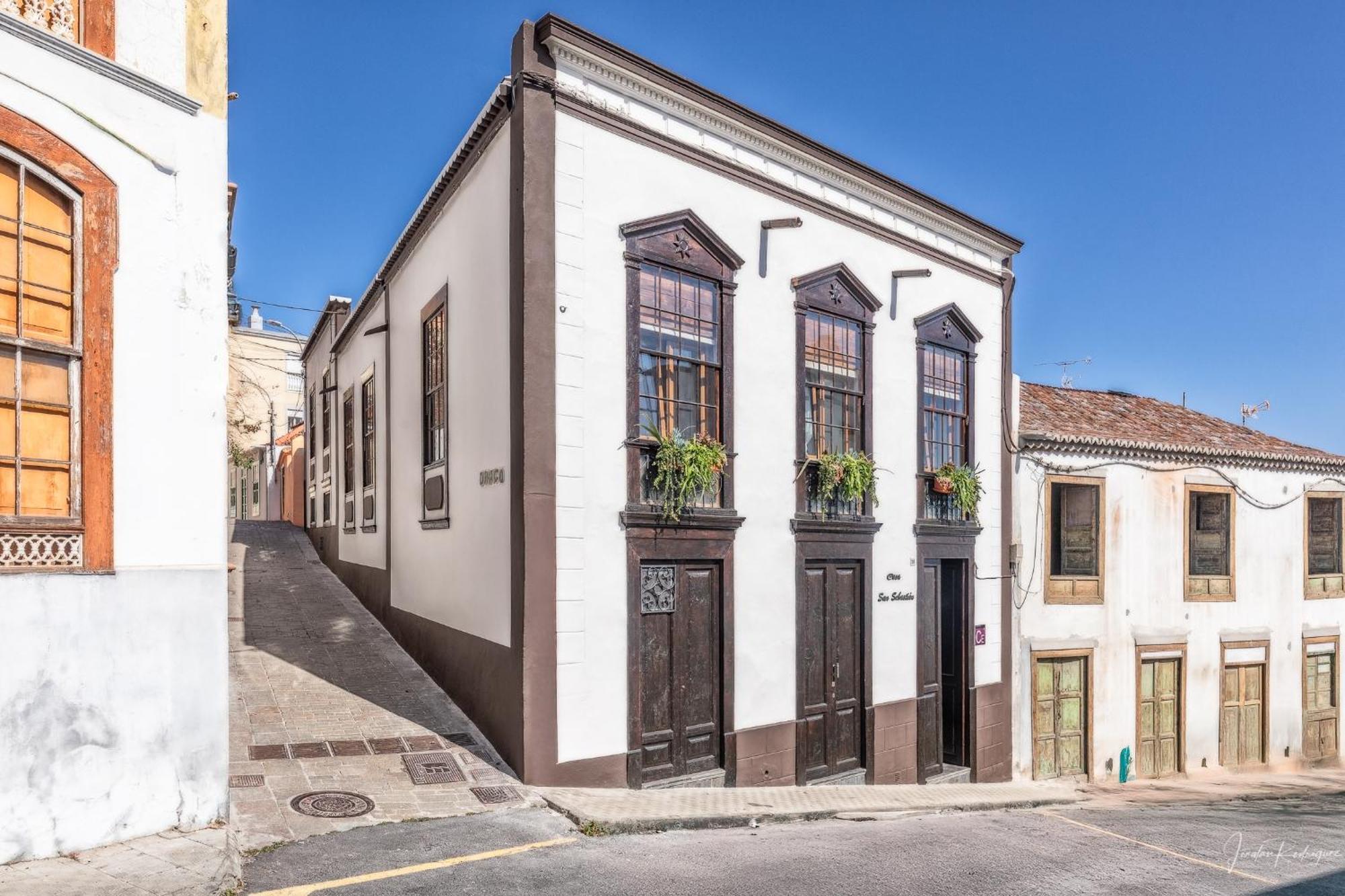 サンタ・クルス・デ・ラ・パルマ スペインCasa Emblematica San Sebastianアパートメント エクステリア 写真